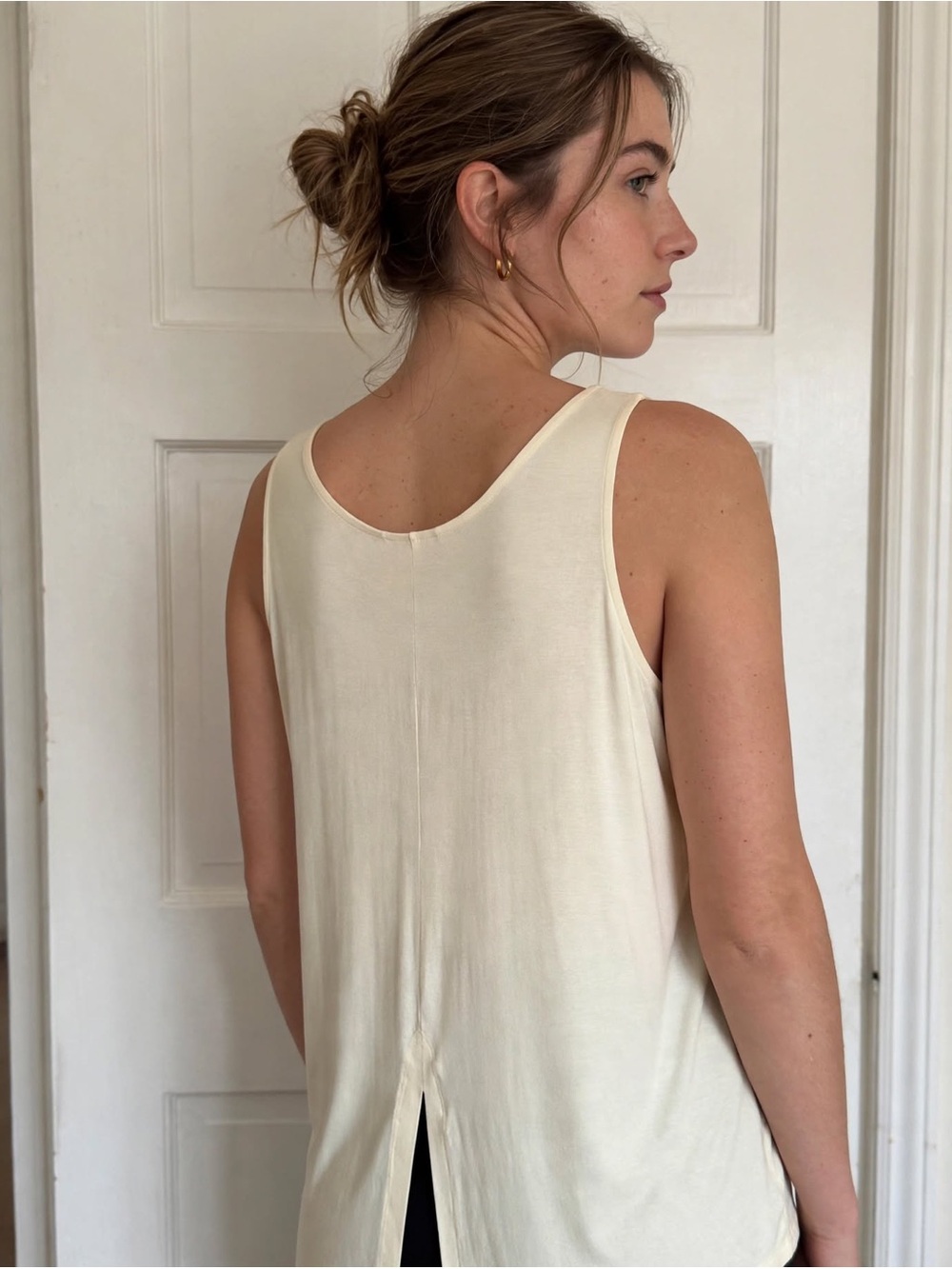 G by Giuliana Cream Sleeveless Tank Top with Back Slit
